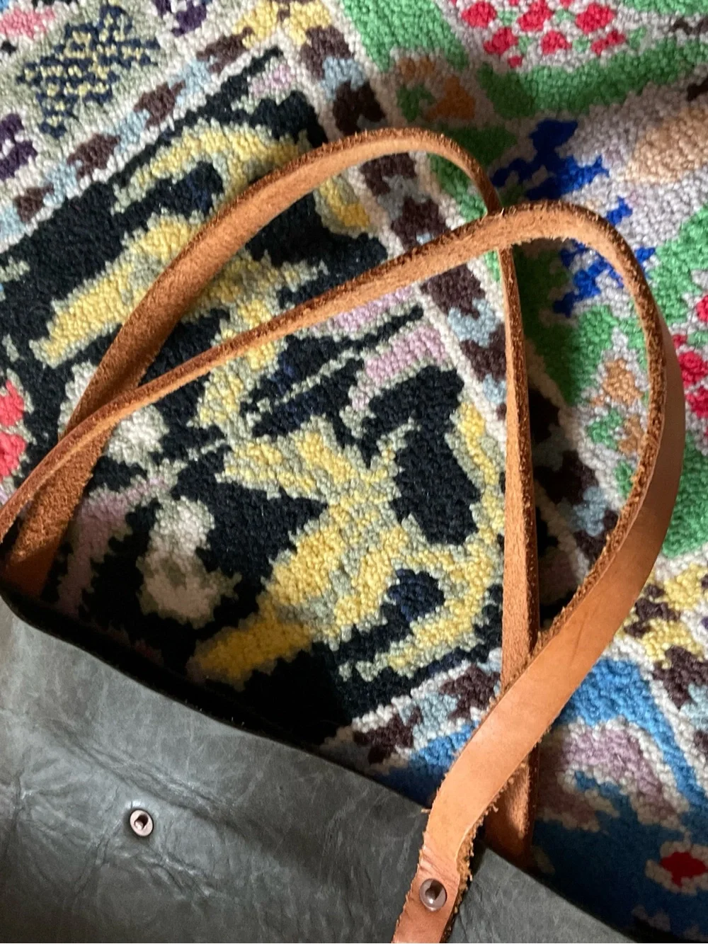 Minimal Leather Tote with Tan Handles - Dark Olive